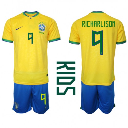 Otroški Nogometni dresi Brazilija Richarlison #9 Domači SP 2022 Kratek Rokav (+ Kratke hlače)